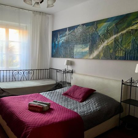 Beautiful And Charming Apartment In The Heart Of The Old Town Varşovia Exterior foto