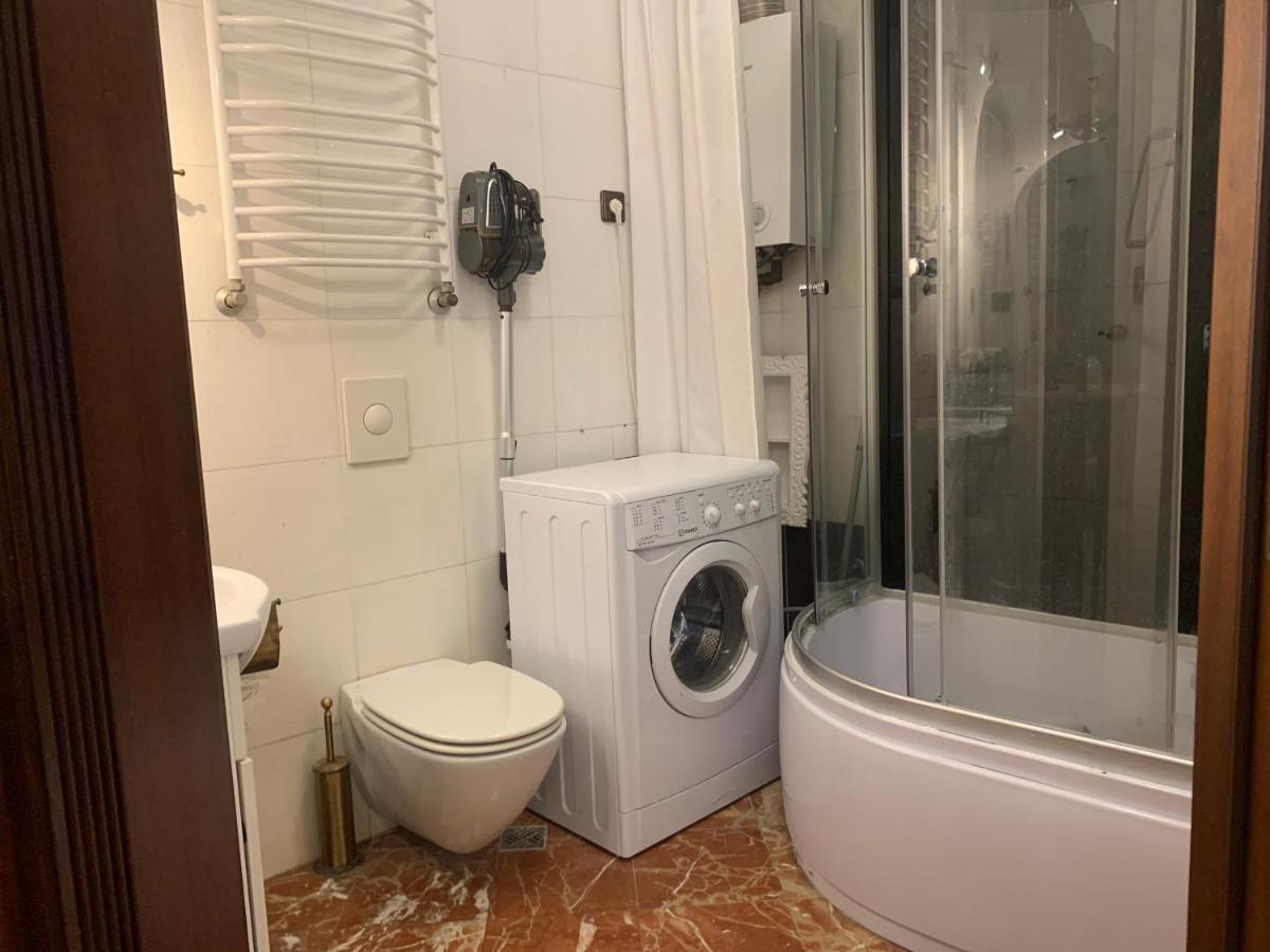 Beautiful And Charming Apartment In The Heart Of The Old Town Varşovia Exterior foto