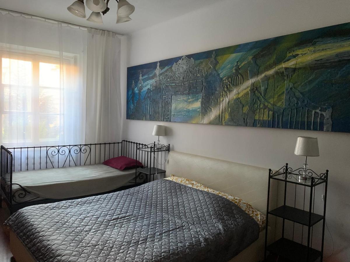 Beautiful And Charming Apartment In The Heart Of The Old Town Varşovia Exterior foto