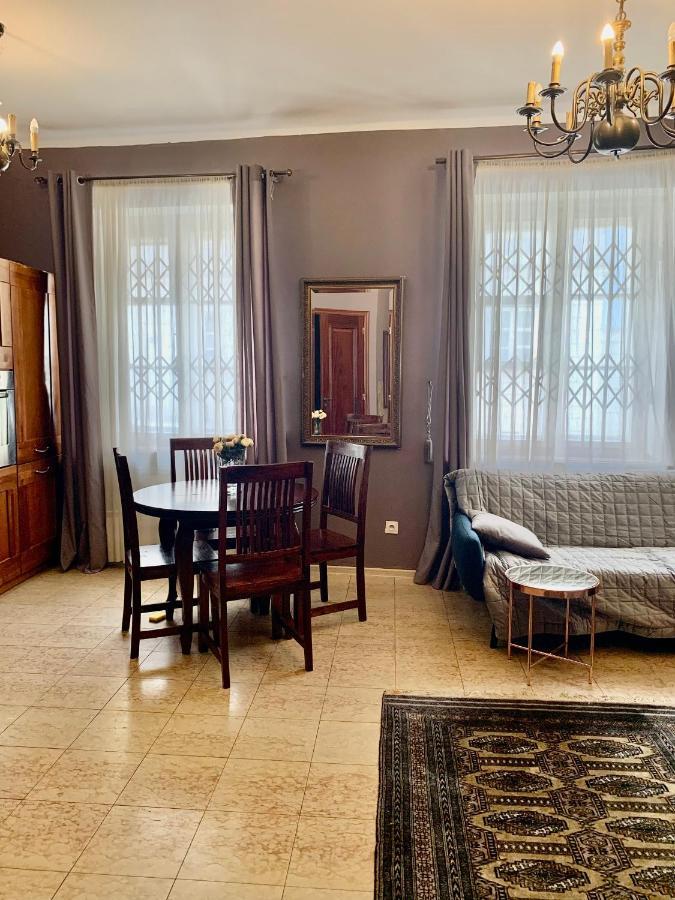 Beautiful And Charming Apartment In The Heart Of The Old Town Varşovia Exterior foto