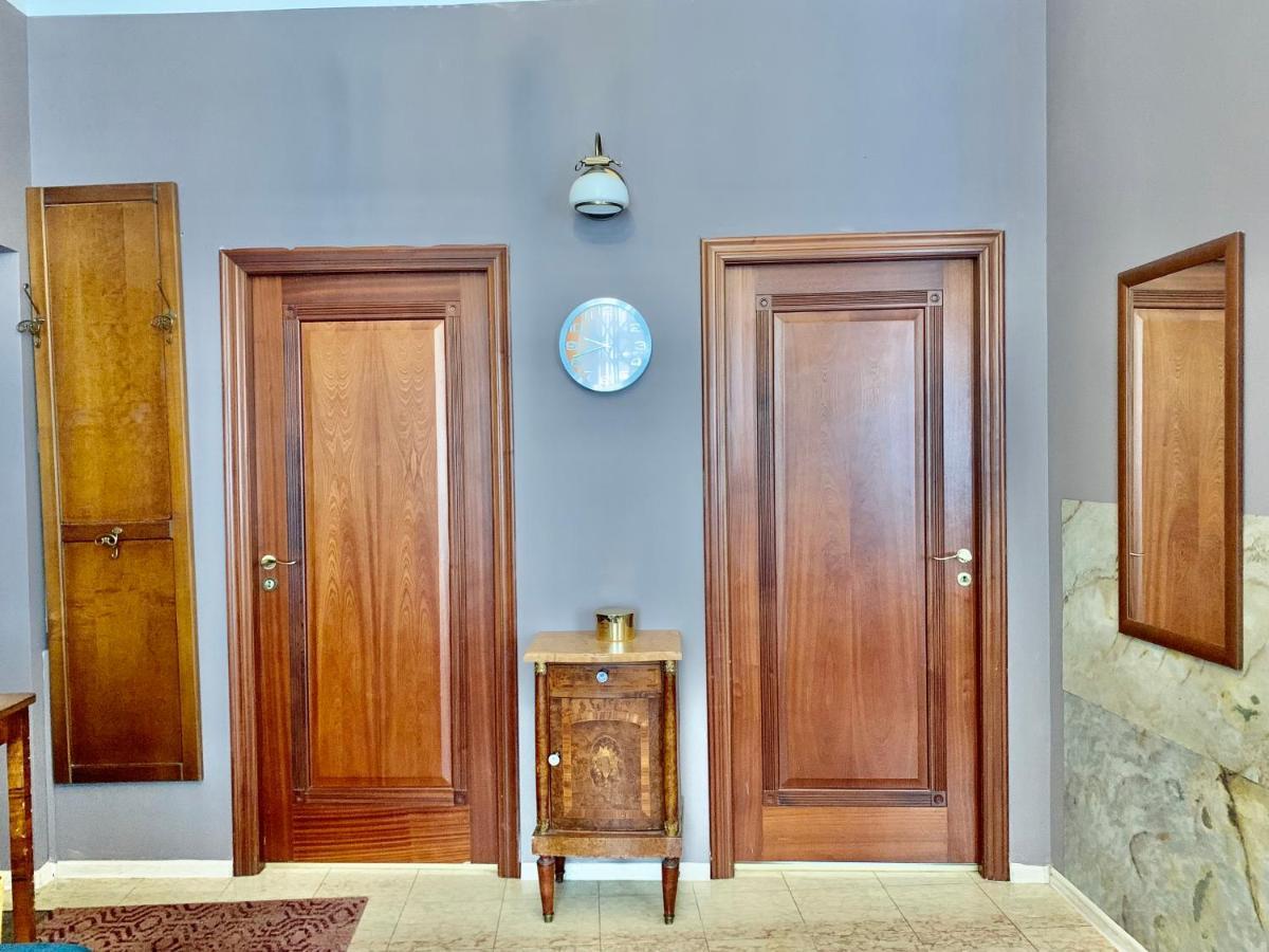 Beautiful And Charming Apartment In The Heart Of The Old Town Varşovia Exterior foto