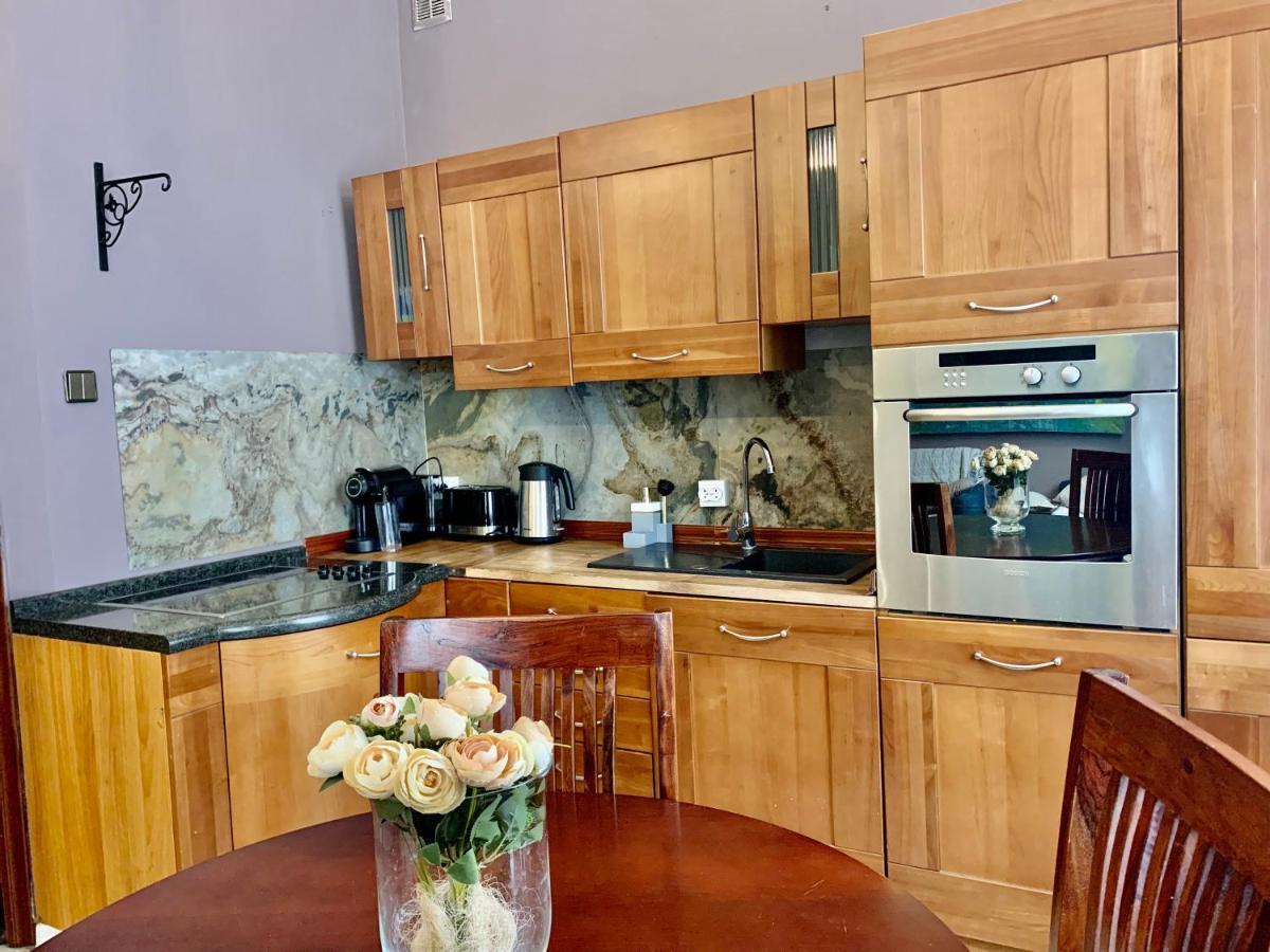 Beautiful And Charming Apartment In The Heart Of The Old Town Varşovia Exterior foto